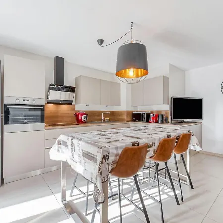 Le Domaine-4 Appartement *